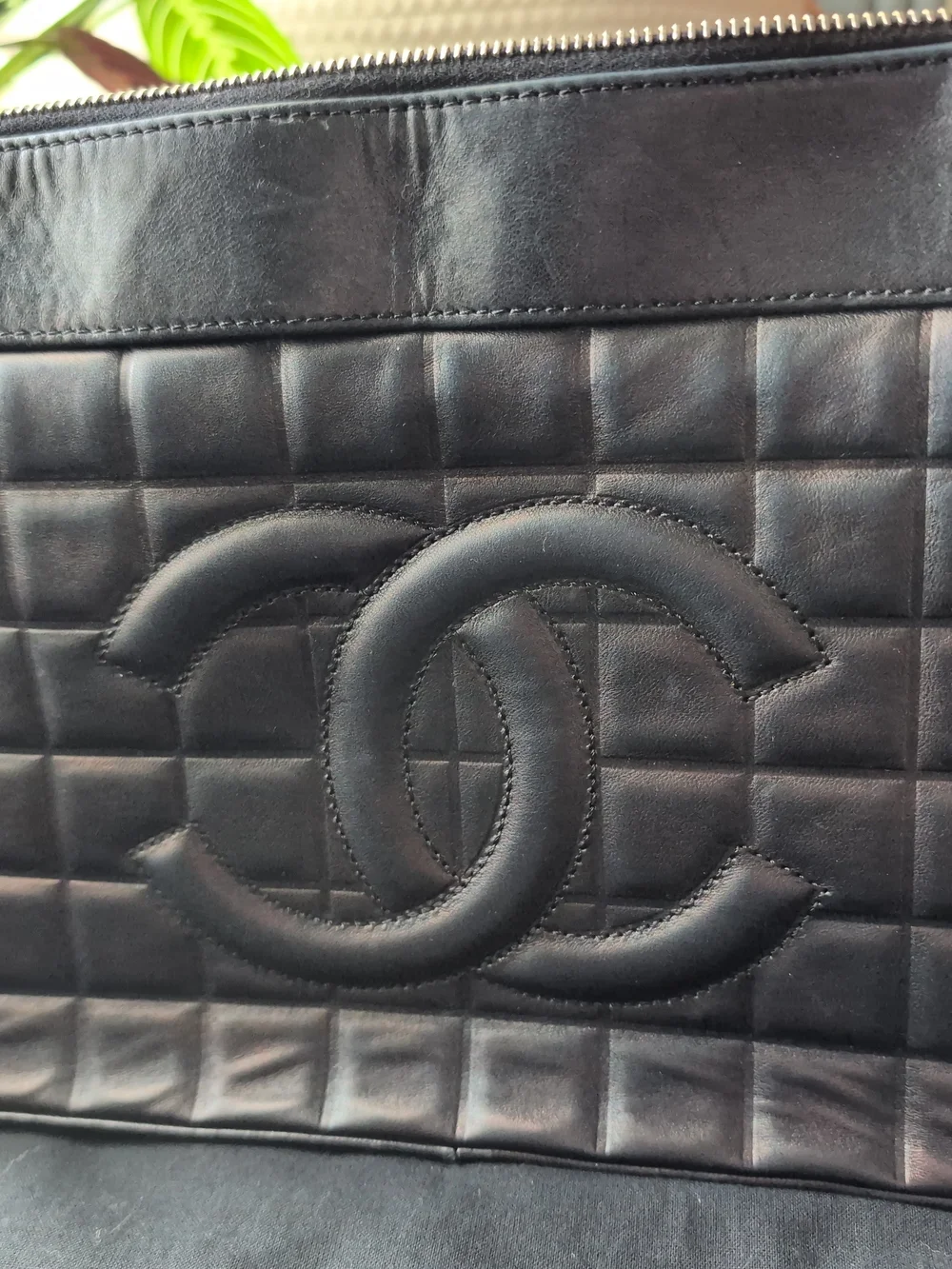CHANEL Vintage Black Quilted Lambskin Leather Shoulder Bag with CC Logo